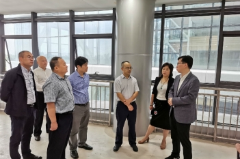 2019年9月17日，院党委欧力生书记对中心筹建工作进行实地调研。