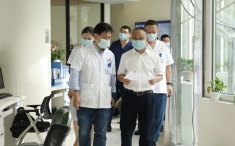 院党委欧力生书记一行来省精神医学中心进行节前安全检查