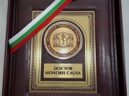 Michael Maes教授荣获保加利亚普罗夫迪夫医科大学荣誉博士称号