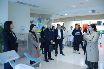 2024年11月15日，重庆市卫生健康委健康促进处副处长张睿琦一行到四川省精神医学中心调研。